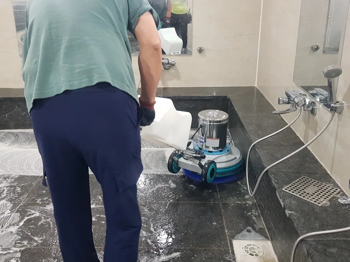 산청군 생비량면 찜질방 수전·샤워기 건식 사우나 위생청소 사례 - 행진크린