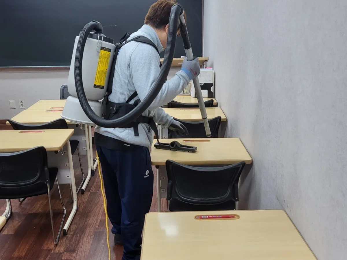 합천군 쌍백면 학원 좌석·책상 진공 바닥 위생청소 사례 - 행진크린