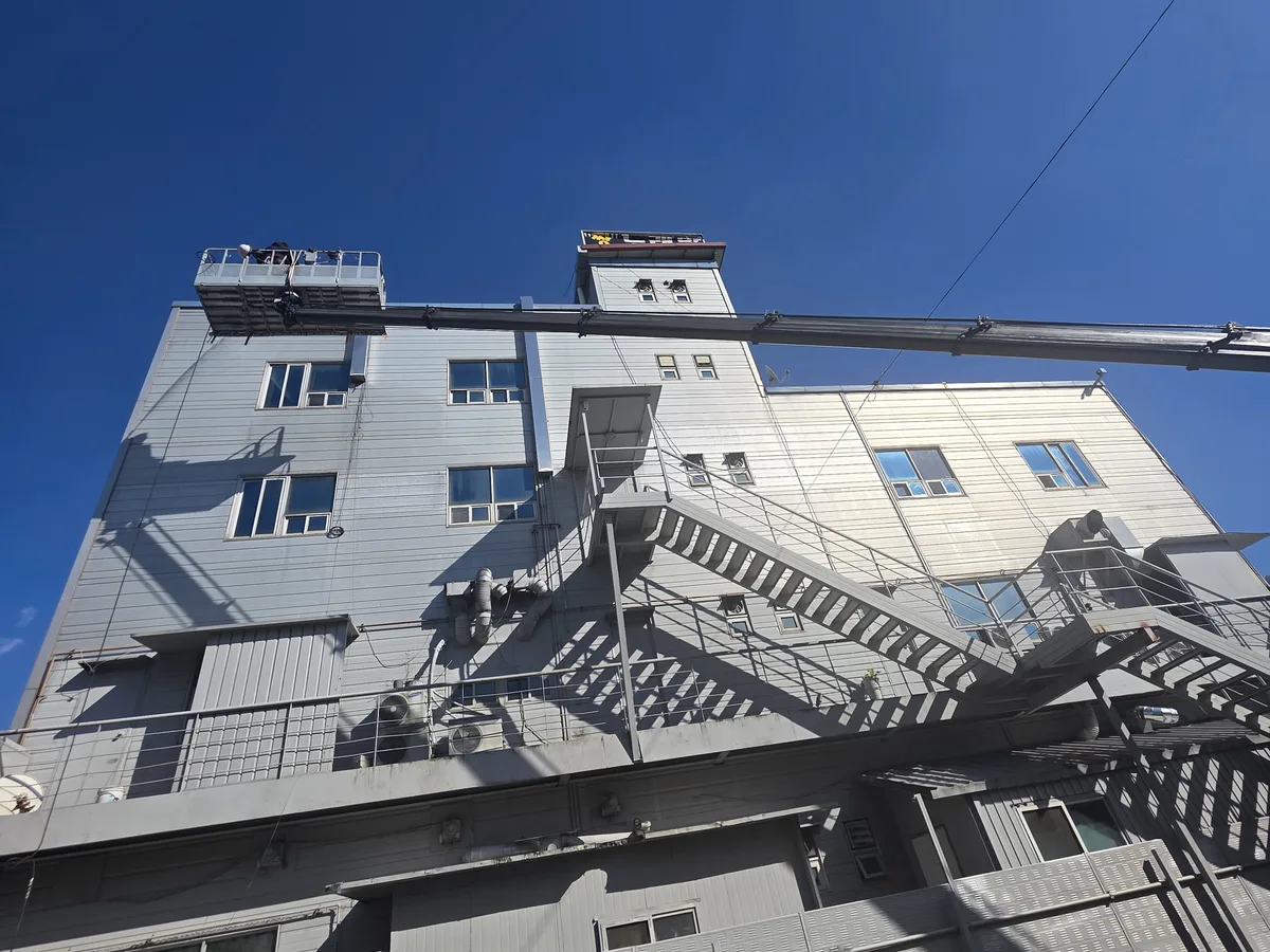 산청군 오부면 건물 화장실 세면대 살균 위생청소 사례 - 행진크린
